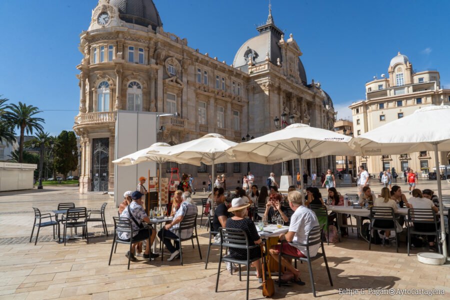 El paro baja en Cartagena un 3,5 % en junio y acumula un descenso de casi 1.000 parados desde enero