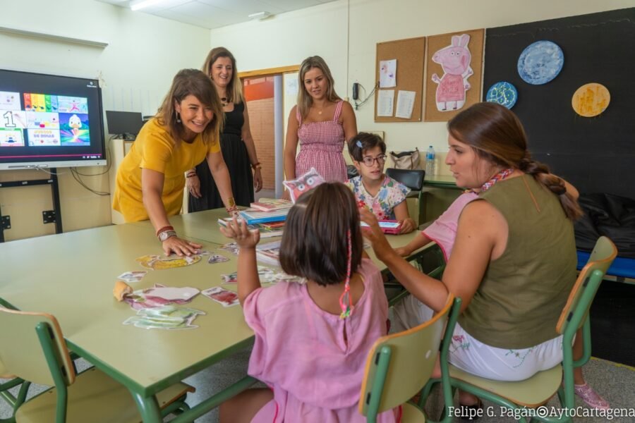 La Escuela de Verano para personas con discapacidad es uno de los servicios mejor valorados por las familias cartageneras