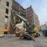 La eliminación del transformador, primer paso para la adecuación de la red eléctrica en la calle Morería