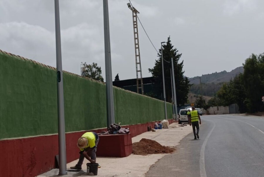 El Ayuntamiento refuerza la seguridad y moderniza la iluminación en cinco zonas del municipio El Ayuntamiento refuerza la seguridad y moderniza la iluminación en cinco zonas del municipio