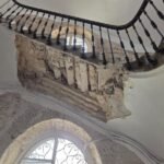 El derrumbe parcial de una escalera obliga a desalojar un edificio en la calle Honda El derrumbe parcial de una escalera obliga a desalojar un edificio en la calle Honda