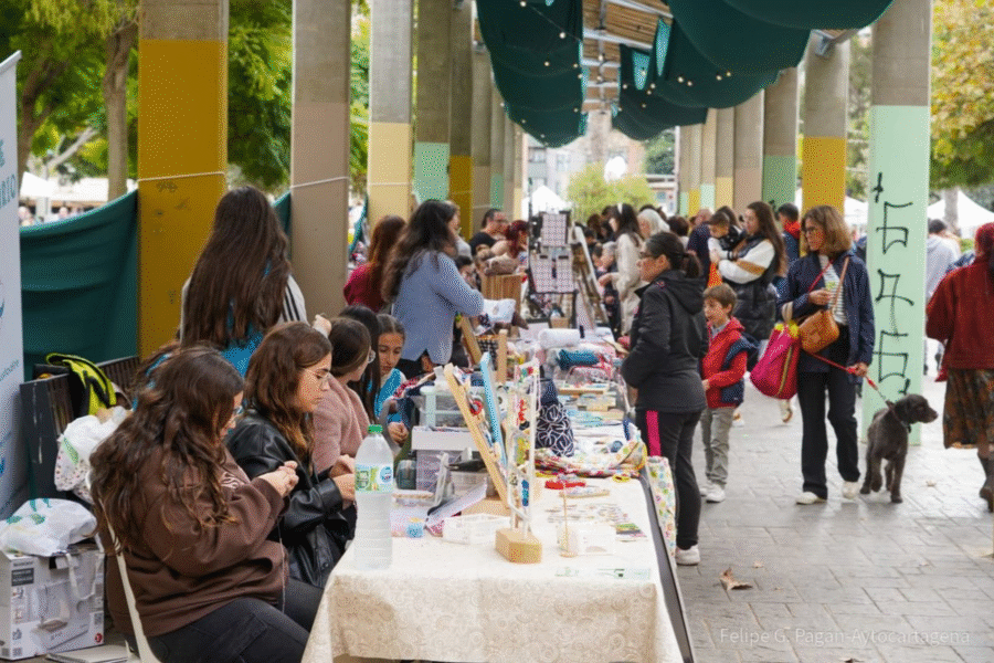 Abierto el plazo para participar en el mercadillo artesanal juvenil de Cartagena Abierto el plazo para participar en el mercadillo artesanal juvenil de Cartagena