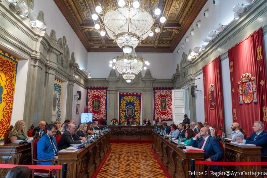 El pleno rechaza la creación de una comisión de investigación sobre la gestión del suelo destinado a vivienda pública en Los Mateos El pleno rechaza la creación de una comisión de investigación sobre la gestión del suelo destinado a vivienda pública en Los Mateos