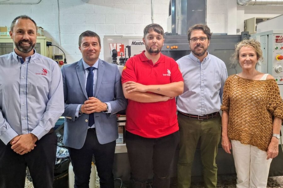 Alumnos del Politécnico y el Carlos III representan a España en las EuroSkills 2025 situando a Cartagena como referente de la FP en Europa Alumnos del Politécnico y el Carlos III representan a España en las EuroSkills 2025 situando a Cartagena como referente de la FP en Europa