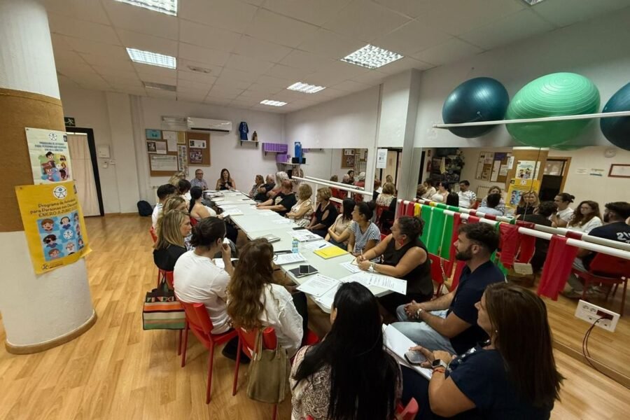 El Ayuntamiento activa la Red Sociosanitaria en ‘Las 600’ con una hoja de ruta para el trabajo coordinado en la barriada