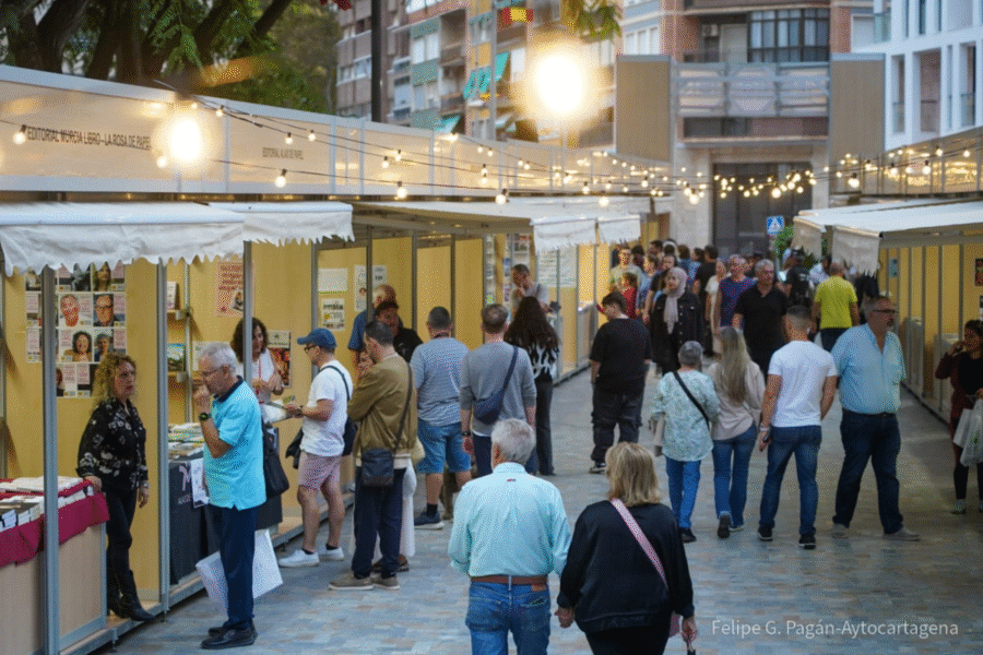 La Feria del Libro de Cartagena marca la página de la agenda del fin de semana
