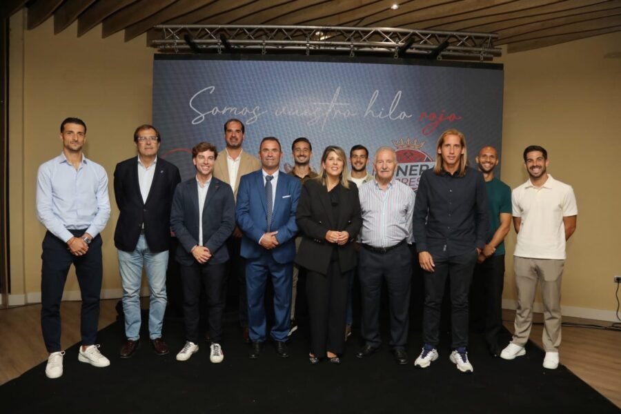 El Ayuntamiento de Cartagena refuerza su apoyo a la Deportiva Minera en el acto Minera Empresas El Ayuntamiento de Cartagena refuerza su apoyo a la Deportiva Minera en el acto Minera Empresas