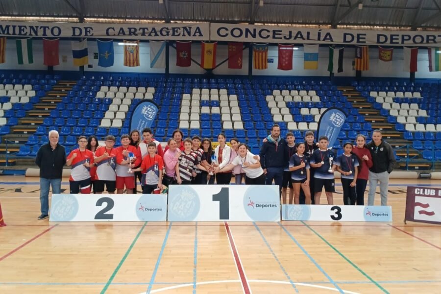El deporte escolar se vuelca con el bádminton