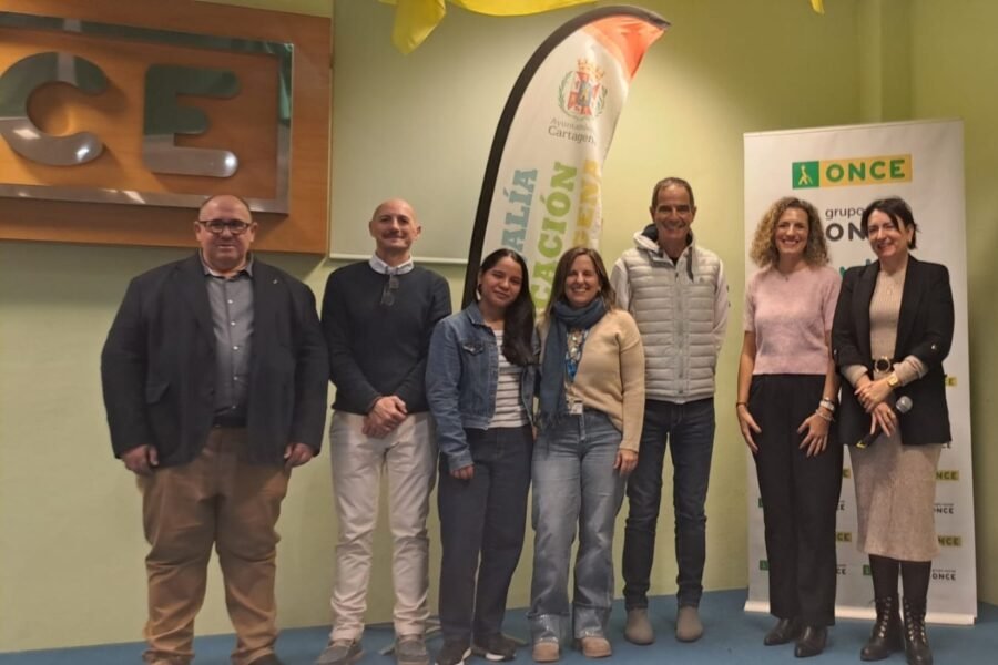 800 escolares de Cartagena participan en talleres formativos con la ONCE y el Ayuntamiento