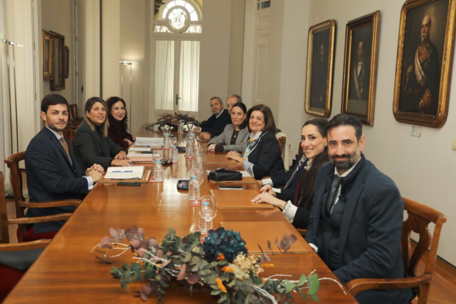 El Ayuntamiento declarará de interés público el campus de la UCAM para acelerar las inversiones en Cartagena 1 Reuni?n de la alcaldesa, Noelia Arroyo, con reprensentantes de la UCAM