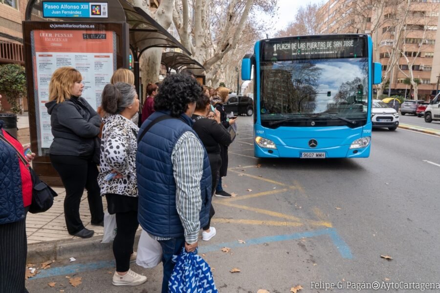 Servicios especiales de los autobuses urbanos durante esta Navidad en Cartagena