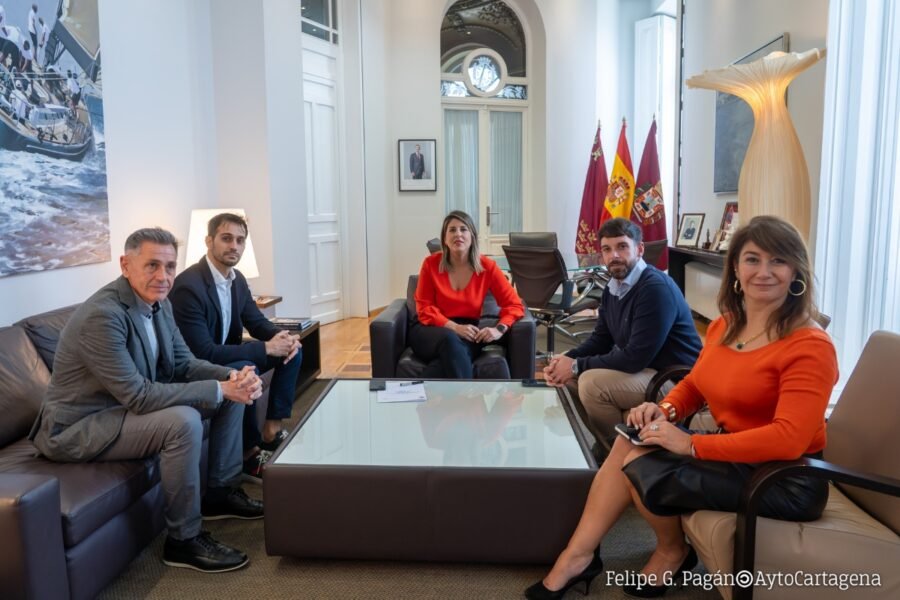Primer Contacto Institucional del Ayuntamiento con la Nueva Directiva del FC Cartagena