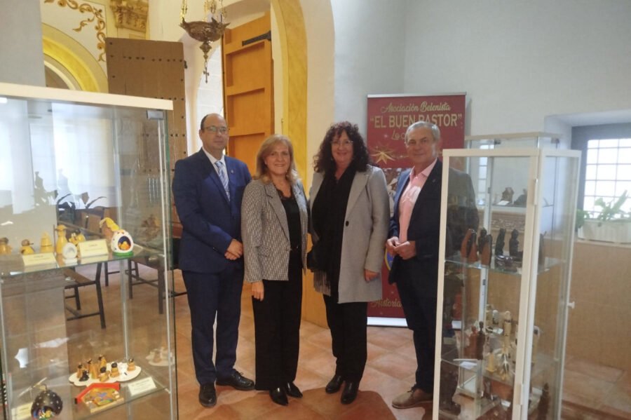 La Aparecida pone en valor la tradición belenista local con una exposición de ‘Belenes del Mundo’