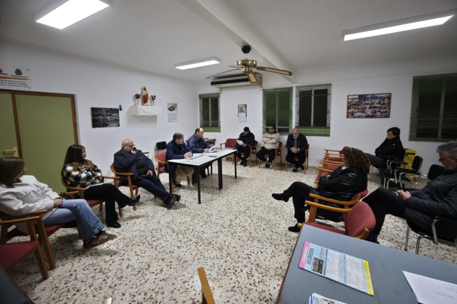 El Pleno de la Junta Municipal de La Puebla-La Aparecida da luz verde a gestionar la colocación de un contenedor de aceite usado