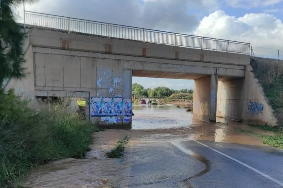 Tráfico restablecido en Camino del Sifón y Las Tejeras tras solventarse una fuga de agua