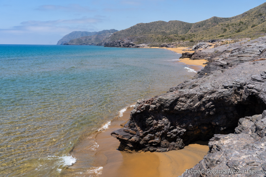 Espacios naturales de Cartagena, arquitectura del municipio o composición musical, entre las formaciones de la Universidad Popular 2 Imagen de archivo de Calblanque