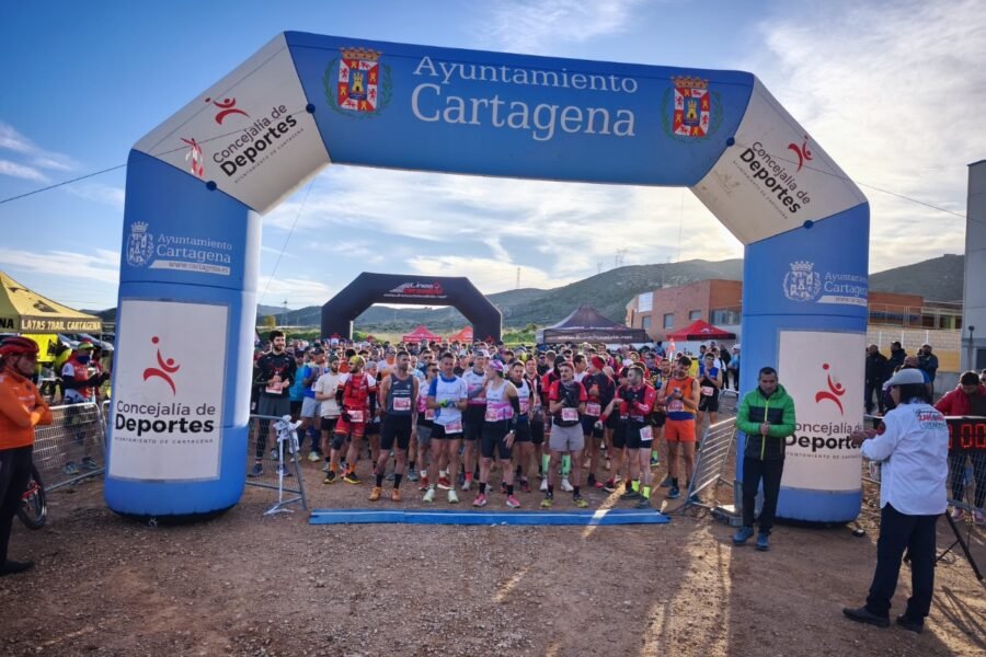 Óscar de Francisco Ortiz y Lorena Ríos Gutiérrez ganan la primera prueba de la liga municipal de carreras