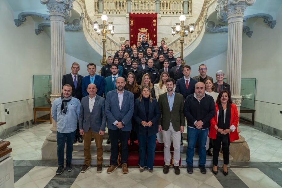 La Policía Local suma 18 mandos y prepara la incorporación de 42 nuevos agentes