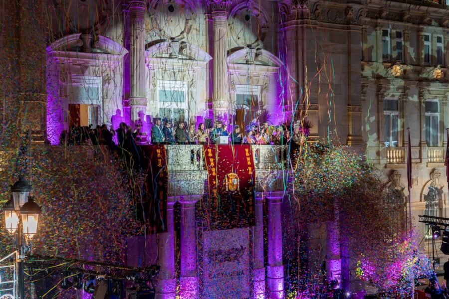 Ingenio, fantasía e ilusión ensalzan un Carnaval que arranca con fuerza en Cartagena