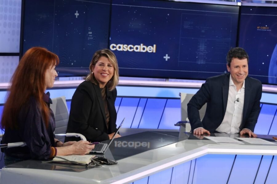 La alcaldesa reivindica el liderazgo industrial de Cartagena y exige el fin del aislamiento ferroviario