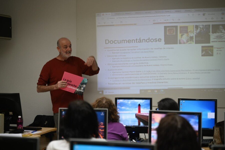 El Premio Mandarache impulsa una comunidad de práctica para editar en Wikipedia sobre autoras y obras del certamen