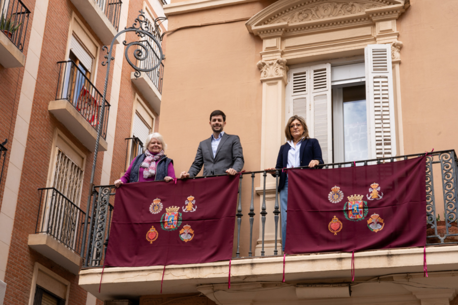 Ayuntamiento y Mujeres Cofrades prestarán 500 banderolas con las que engalanar el recorrido de las procesiones de Semana Santa