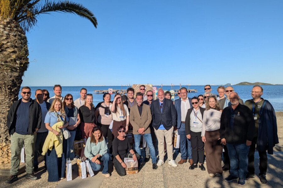 Representantes europeos visitan la costa de Cartagena para estudiar su labor de conservación