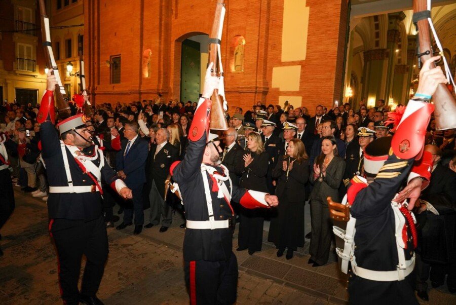 El 'Día Grande' de los Californios reúne a cientos de cartageneros en la Salve en honor a su Titular 2 Celebraci?n de la Salve Grande de la Cofrad?a California a la Virgen del Primer Dolor