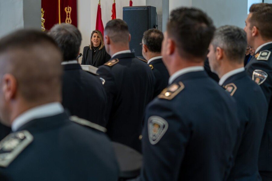 El juramento de 22 mandos de la Policía Local completa la modernización de su estructura