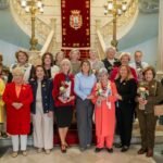 La alcaldesa rinde homenaje a la mujer cofrade en el tradicional almuerzo con las Nazarenas Mayores