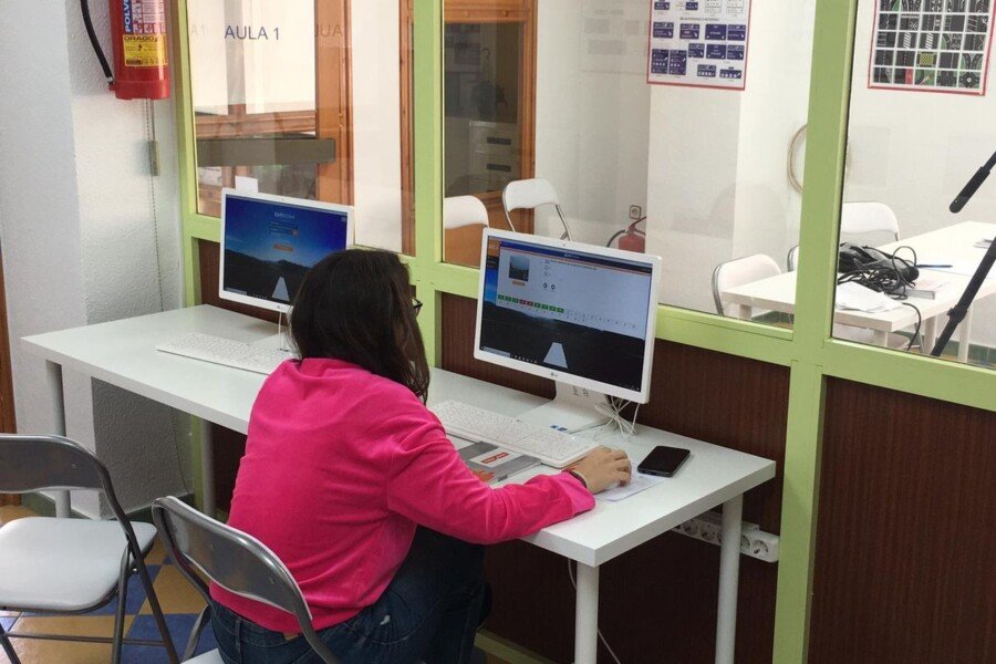 El Ayuntamiento facilita el carné de conducir a los jóvenes de hasta 30 años con una ayuda de 200 euros