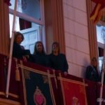 La Reina Doña Sofia y las Infantas Doña Elena y Doña Cristina presencian la procesión del Silencio