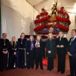 La Reina Doña Sofía visita al Jesús Nazareno en La Pescadería en la noche marraja del Encuentro