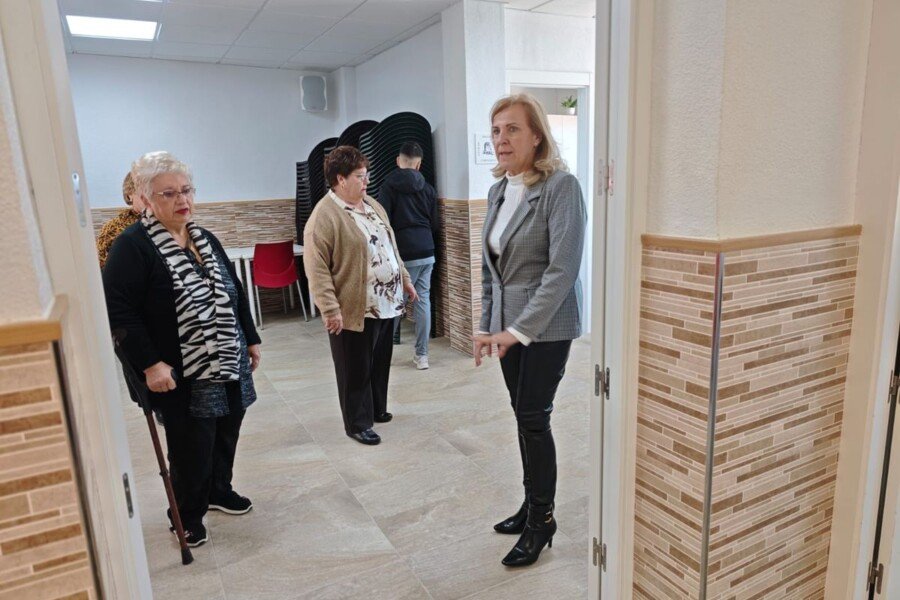El Ayuntamiento mejora el servicio a los vecinos de La Azohía con la ampliación de su local social
