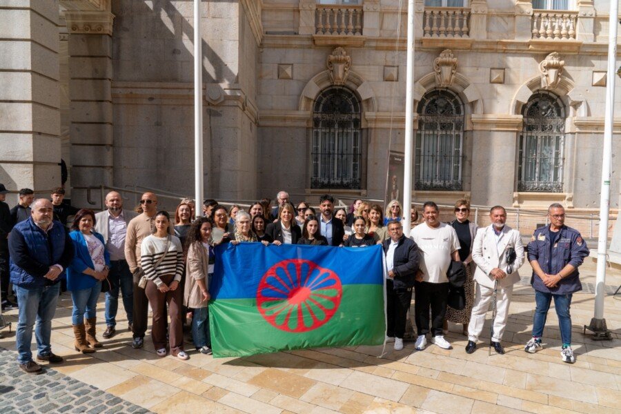 Cartagena celebra el orgullo del Pueblo Gitano con el anuncio de la recuperación de su Semana Cultural