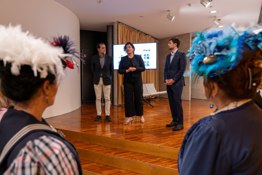 Una exposición en el Palacio Pedreño pone en valor el patrimonio modernista del Huerto de las Bolas 2 Inauguraci?n exposici?n Huerto de las Bolas