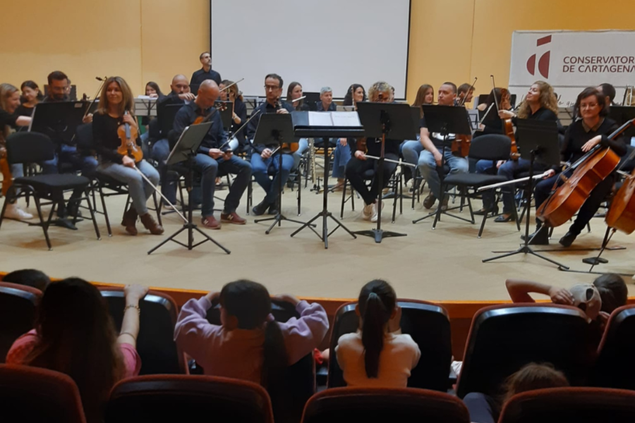 Más de mil alumnos descubren la música sinfónica en el Conservatorio de Cartagena
