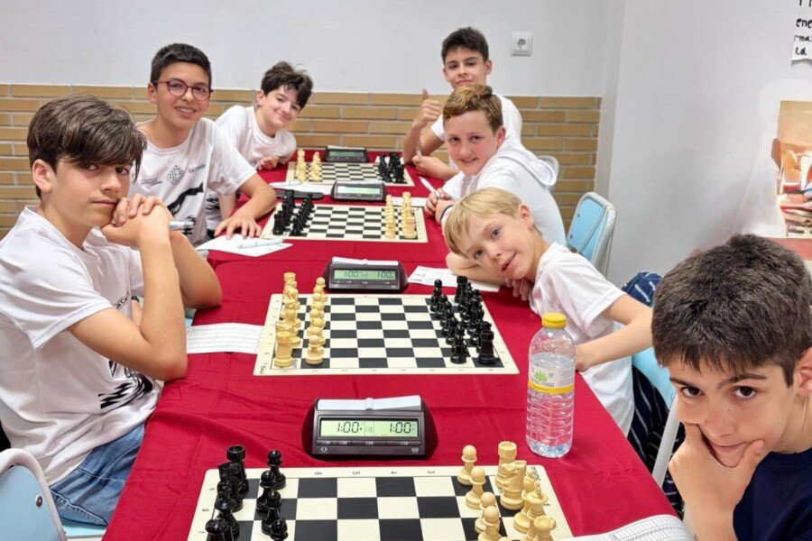 El CD Ajedrez Lapuerta domina en la Región