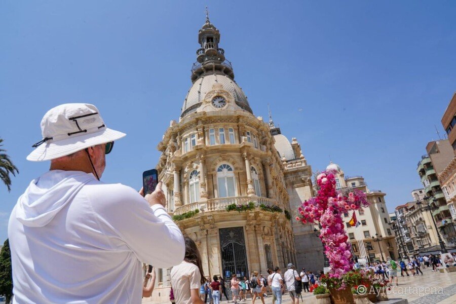 Cartagena ya respira el aroma de las Cruces de Mayo