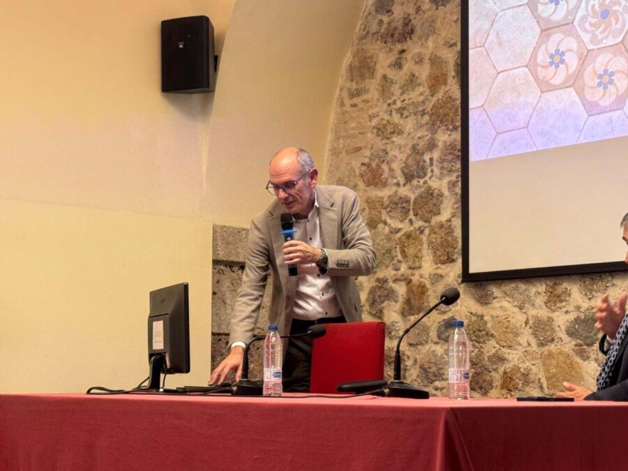 Impulsa Cartagena reivindica la Casa Llagostera como símbolo del modernismo y una deuda pendiente con el patrimonio 6 IMG 8866