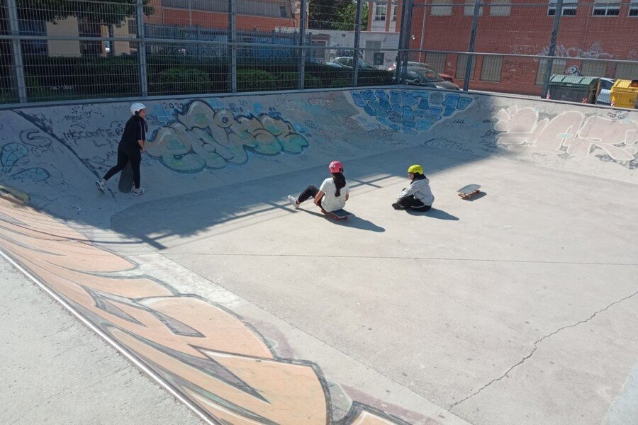 La calle Gisbert tendrá nuevo pavimento de adoquines y se renovará el skatepark de Carlos III La calle Gisbert tendrá nuevo pavimento de adoquines y se renovará el skatepark de Carlos III