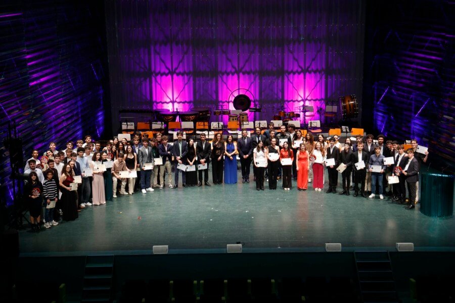 La 28 edición de Entre Cuerdas y Metales culmina en El Batel con una gala marcada por el talento y la celebración de la música