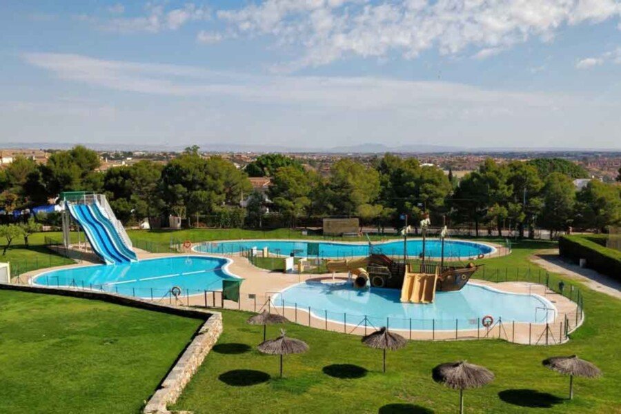 El Ayuntamiento abrirá este verano las piscinas e instalaciones deportivas de Los Canales