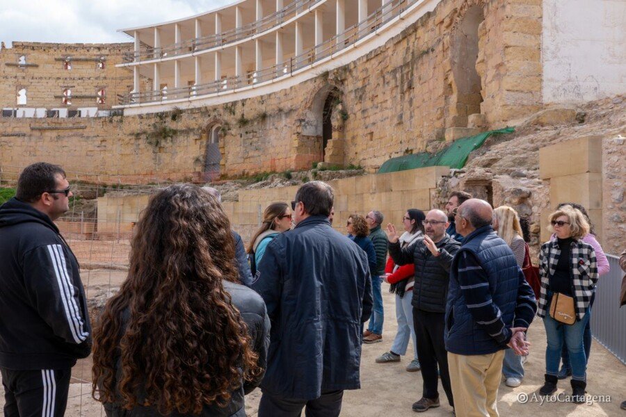 Nuevos pases de visitas guiadas gratuitas al anfiteatro romano los fines de semana de junio