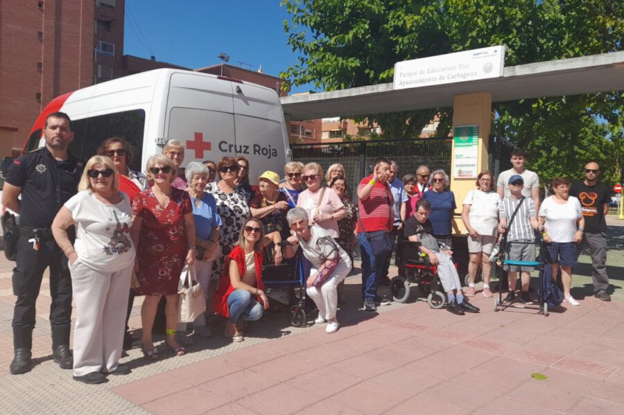 Integrantes de Cruz Roja y ASTUS visitan el Parque de Educación Vial