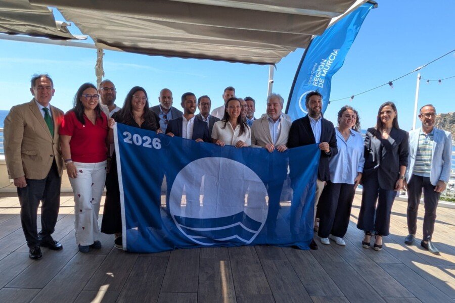 El litoral de Cartagena ofrece su mejor cara antes de dar inicio a la temporada estival