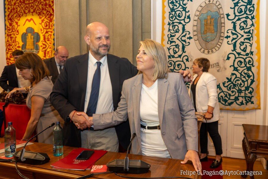 El Pleno rechaza la moción de censura contra la alcaldesa Noelia Arroyo