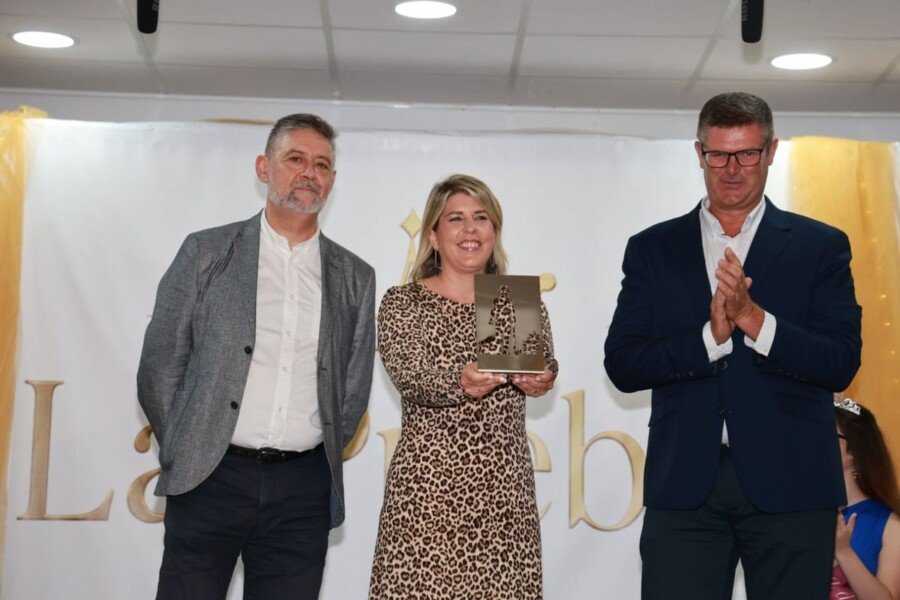 La Puebla reconoce a la alcaldesa como Embajadora de la Patata 2026