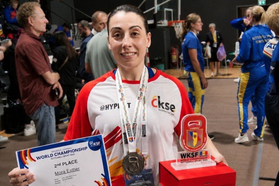 Título mundial de kettebell para la cartagenera Esther Mora Bleda 2 T?tulo mundial de kettebell para la cartagenera Esther Mora Bleda. Junio, 2026.