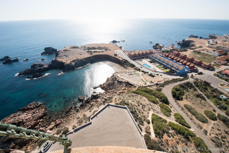 Recogida de basuraleza este sábado junto al faro de Cabo de Palos